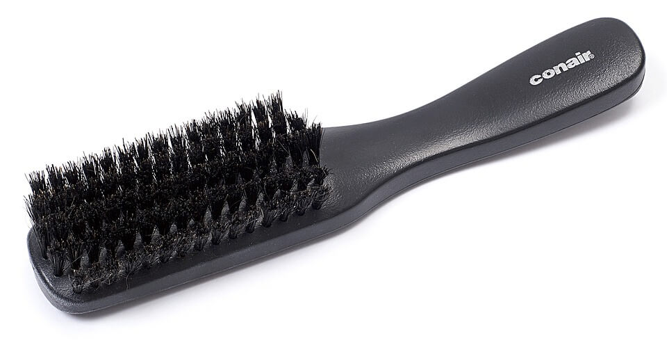 combing prevents hair loss